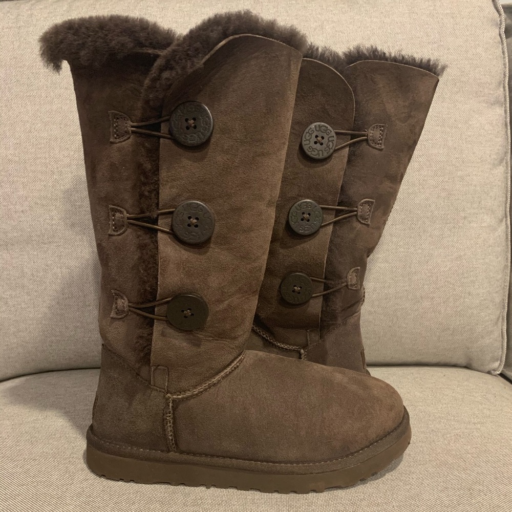 Ugg Bailey 3 Button - image 1